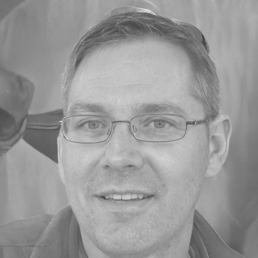 Portrait de Marc Dubois, participant au programme de formation financière
